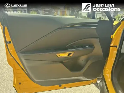 Photo 20 Lexus Lbx  2WD