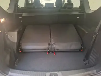Photo 51 Dacia Jogger  Hybrid 155 7 pl