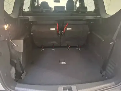 Photo 52 Dacia Jogger  Hybrid 155 7 pl