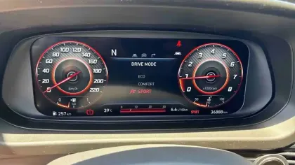 Photo 24 Hyundai Bayon  1.0 T-GDi 100 Hybrid 48V