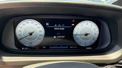 Photo 23 Hyundai Bayon  1.0 T-GDi 100 Hybrid 48V