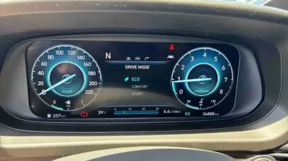 Photo 25 Hyundai Bayon  1.0 T-GDi 100 Hybrid 48V