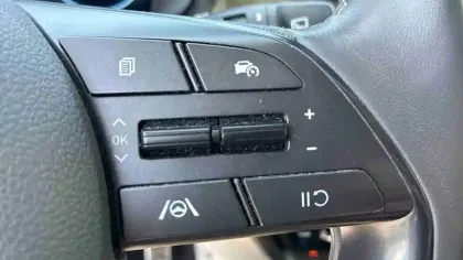 Photo 22 Hyundai Bayon  1.0 T-GDi 100 Hybrid 48V
