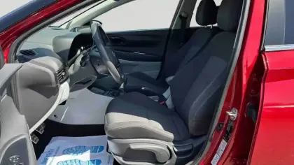 Photo 10 Hyundai Bayon  1.0 T-GDi 100 Hybrid 48V