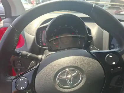 Photo 9 Toyota Aygo  1.0 VVT-i x-shift