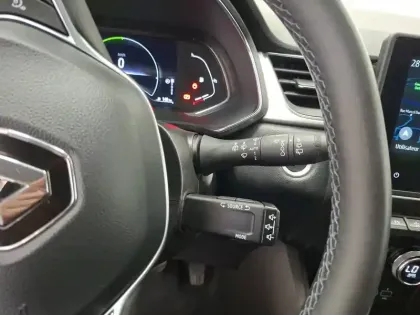 Photo 29 Renault Captur  E-Tech full hybrid 145