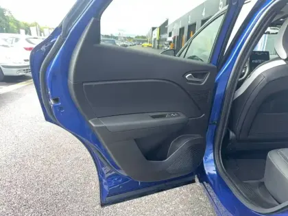 Photo 23 Renault Captur  mild hybrid 140