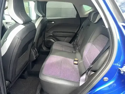 Photo 22 Renault Captur  mild hybrid 140
