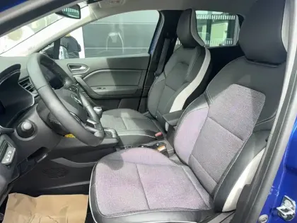 Photo 9 Renault Captur  mild hybrid 140