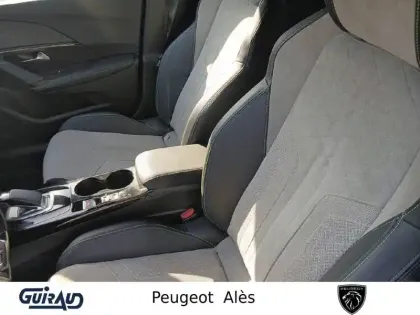 Photo 9 Peugeot 2008  Electrique 136 ch