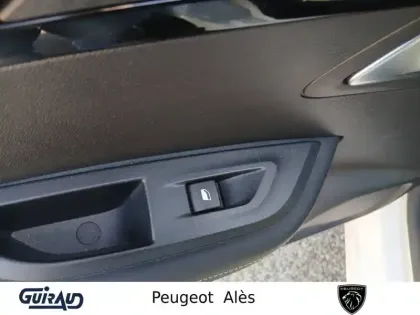 Photo 13 Peugeot 2008  Electrique 136 ch