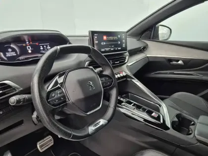 Photo 26 Peugeot 5008  PureTech 130ch S&S EAT8