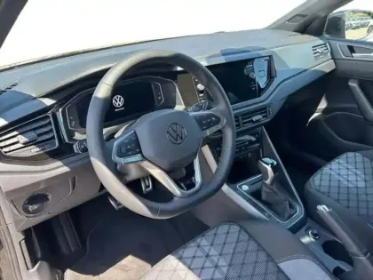 Photo 8 Volkswagen Taigo 1.5 TSI 150 CH DSG7 R LINE