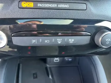 Photo 17 Ford Kuga 2.5 Duratec 180ch Hybrid FlexiFuel BlueCruise Edition Powershift