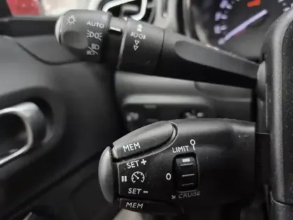 Photo 9 Citroën C3 III PureTech 83 S&S BVM Shine