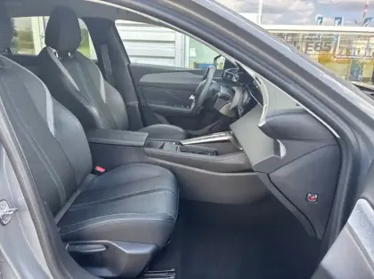 Photo 26 Peugeot 308 PHEV 180ch Allure e-EAT8