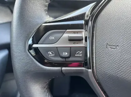 Photo 16 Peugeot 308 PHEV 180ch Allure e-EAT8