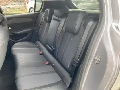 Photo 16 Peugeot 308 III PureTech 130 S&S EAT8 ALLURE PACK