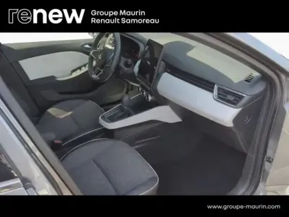 Photo 13 Renault Clio  1.6 E-Tech hybride 145ch Techno
