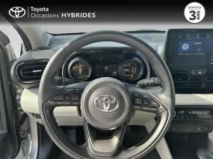 Photo 12 Toyota Yaris  116h Iconic 5p MY22