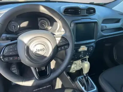 Photo 28 Jeep Renegade  1.5 Turbo T4 130ch MHEV North Star BVR7
