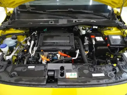 Photo 9 Peugeot 208  e- 136ch Style