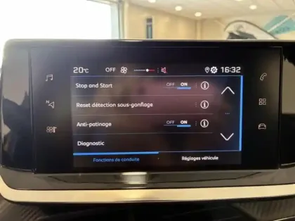 Photo 12 Peugeot 208  1.2 PureTech 75ch S&S Active