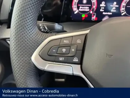 Photo 8 Volkswagen Golf  1.5 eTSI EVO2 150ch R-Line Edition DSG7