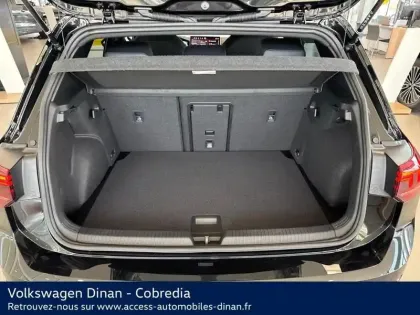 Photo 40 Volkswagen Golf  1.5 eTSI EVO2 150ch R-Line Edition DSG7