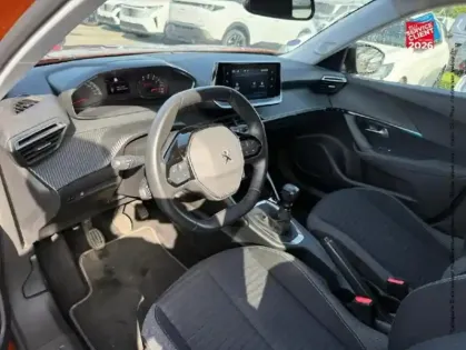 Photo 14 Peugeot 2008  1.2 PureTech 100ch S&S Style