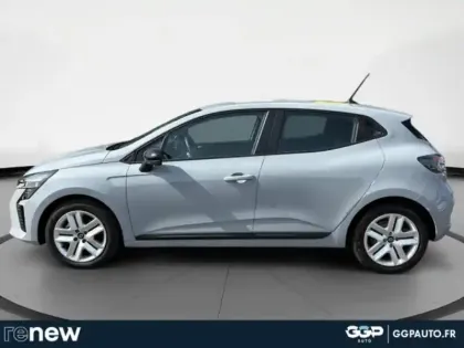 Photo 16 Renault Clio  1.5 dCi 100ch Evolution - 25