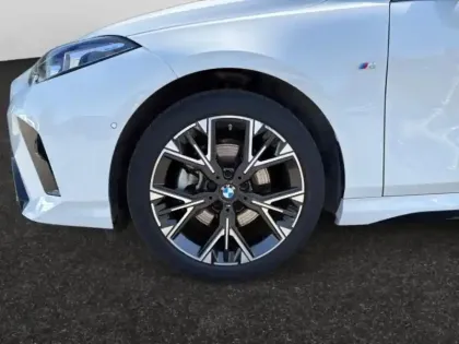 Photo 13 BMW Serie 1 Série 1 120dA 163ch M Sport Design DKG7