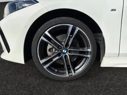 Photo 13 BMW Serie 1 Série 1 116iA 109ch M Sport DKG7