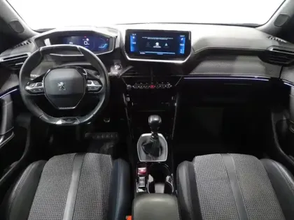 Photo 6 Peugeot 2008  1.2 PureTech 130ch S&S GT