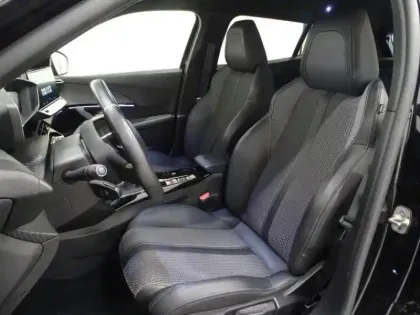 Photo 7 Peugeot 2008  1.2 PureTech 130ch S&S GT