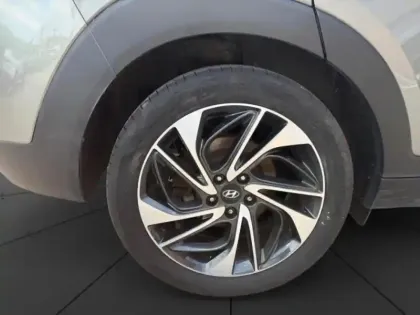 Photo 10 Hyundai Tucson  1.6 CRDI 136ch hybrid 48V Creative DCT-7 Euro6d-Evap
