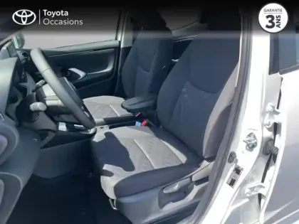 Photo 8 Toyota Yaris  116h Dynamic 5p MY25