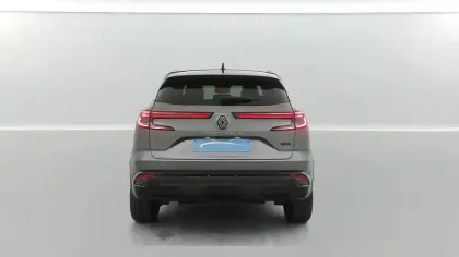 Photo 12 Renault Austral  E-Tech full hybrid 200 GSR2