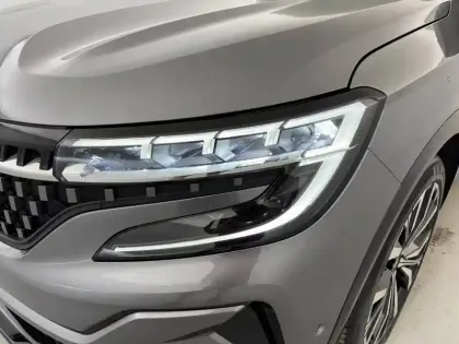 Photo 35 Renault Austral  E-Tech full hybrid 200 GSR2