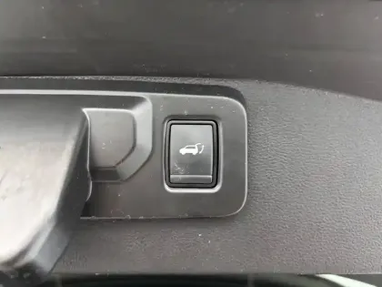 Photo 40 Renault Austral  E-Tech full hybrid 200 GSR2