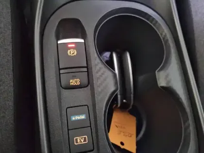 Photo 26 Nissan Juke  HYBRID 143