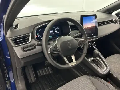 Photo 18 Renault Clio  E-Tech full hybrid 145 ch GSR2