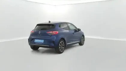 Photo 13 Renault Clio  E-Tech full hybrid 145 ch GSR2