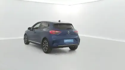 Photo 11 Renault Clio  E-Tech full hybrid 145 ch GSR2