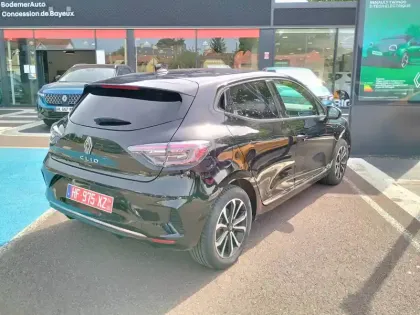 Photo 18 Renault Clio  E-Tech full hybrid 145 ch GSR2