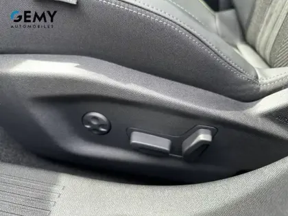Photo 21 Peugeot 408  Electrique 58 kWh 210 ch