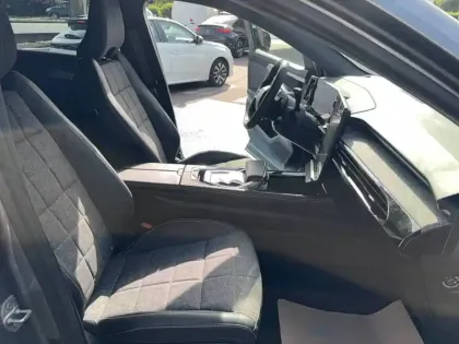Photo 15 Renault Espace  E-Tech full hybrid 200 GSR2