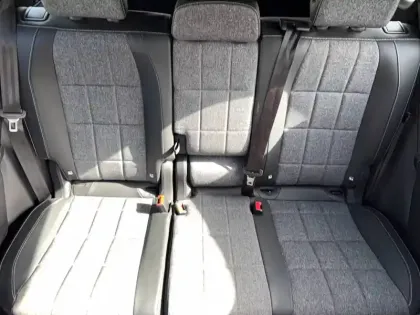 Photo 18 Renault Espace  E-Tech full hybrid 200 GSR2