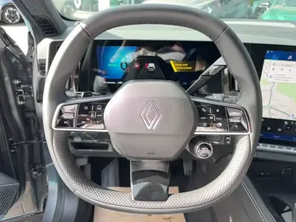 Photo 10 Renault Espace  E-Tech full hybrid 200 GSR2