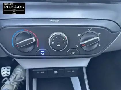 Photo 11 Hyundai Bayon  1.0 T-GDi 100 Hybrid 48V